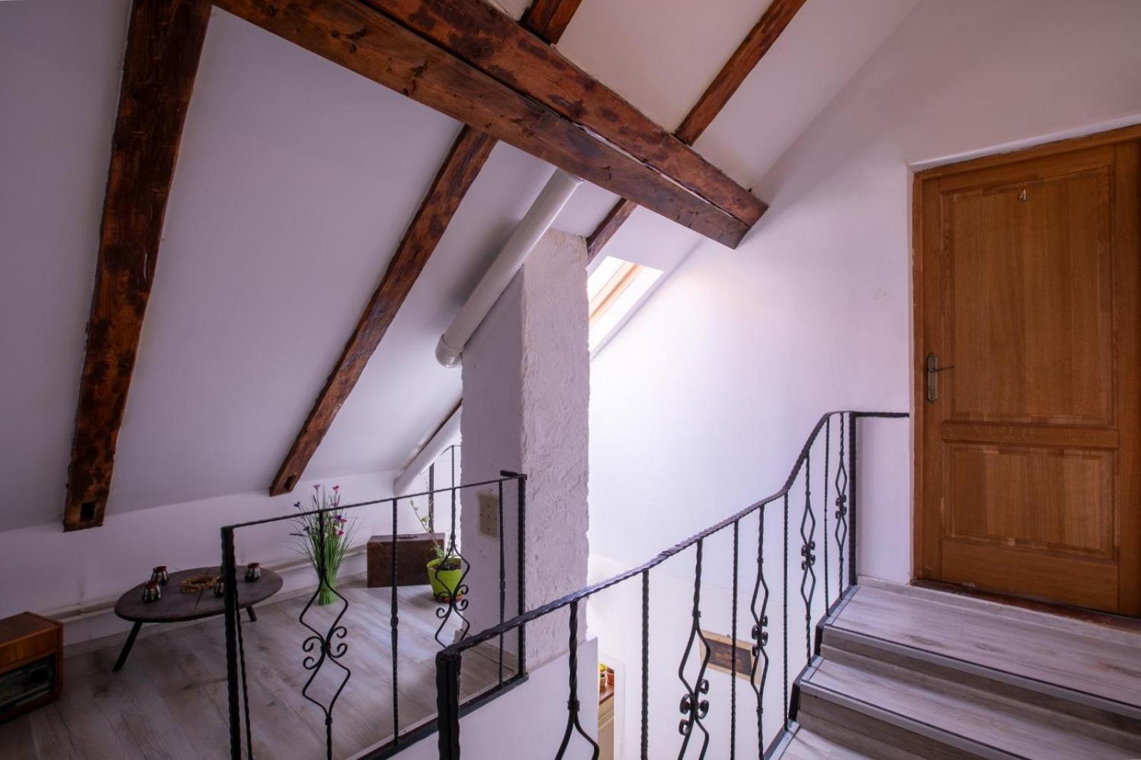 4 Rooms Piata Sfatului براشوف المظهر الخارجي الصورة