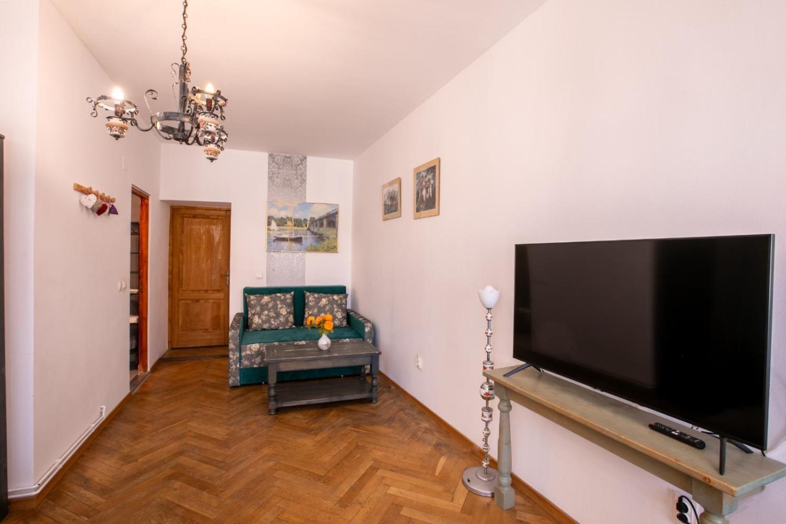 4 Rooms Piata Sfatului براشوف المظهر الخارجي الصورة