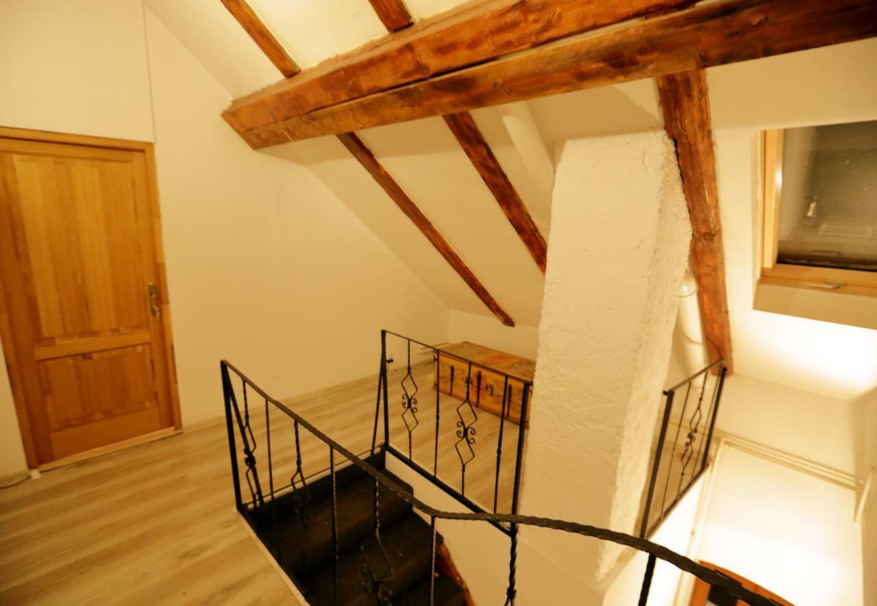 4 Rooms Piata Sfatului براشوف المظهر الخارجي الصورة