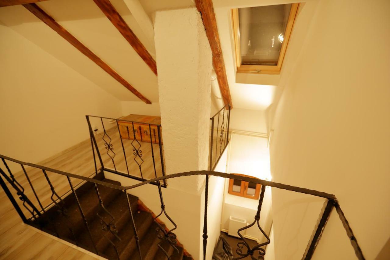 4 Rooms Piata Sfatului براشوف المظهر الخارجي الصورة