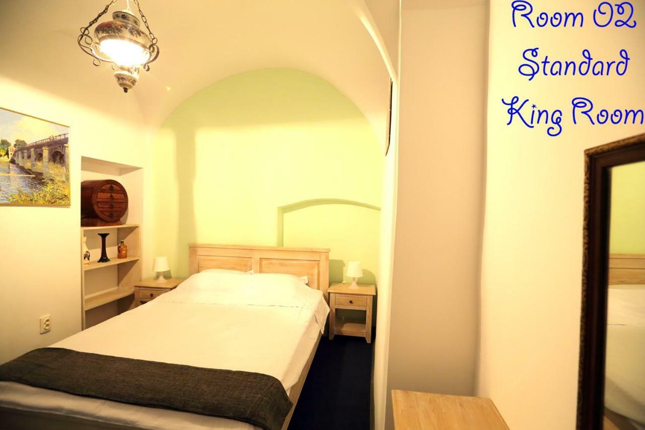 4 Rooms Piata Sfatului براشوف المظهر الخارجي الصورة