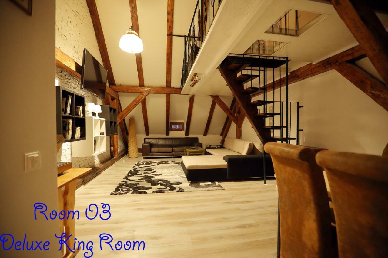4 Rooms Piata Sfatului براشوف المظهر الخارجي الصورة