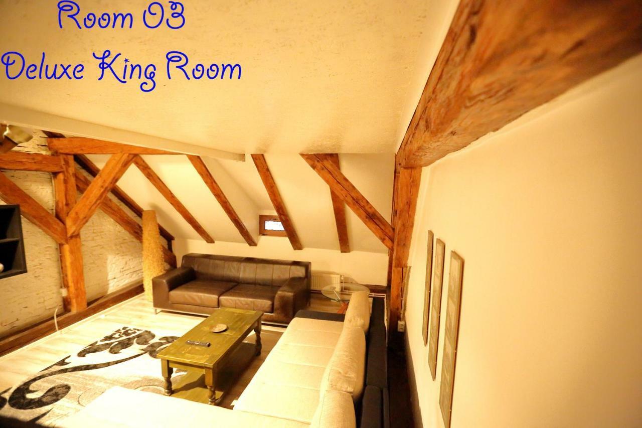 4 Rooms Piata Sfatului براشوف المظهر الخارجي الصورة