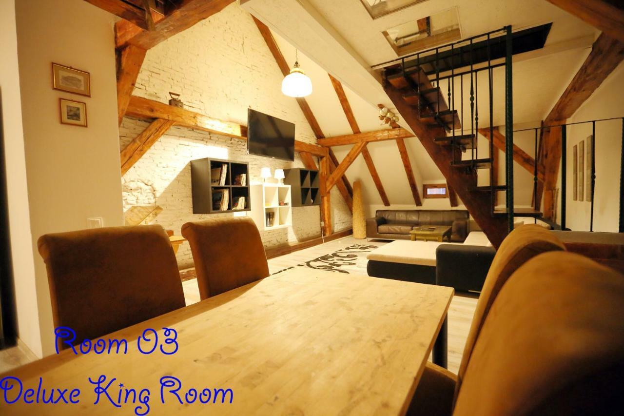 4 Rooms Piata Sfatului براشوف المظهر الخارجي الصورة